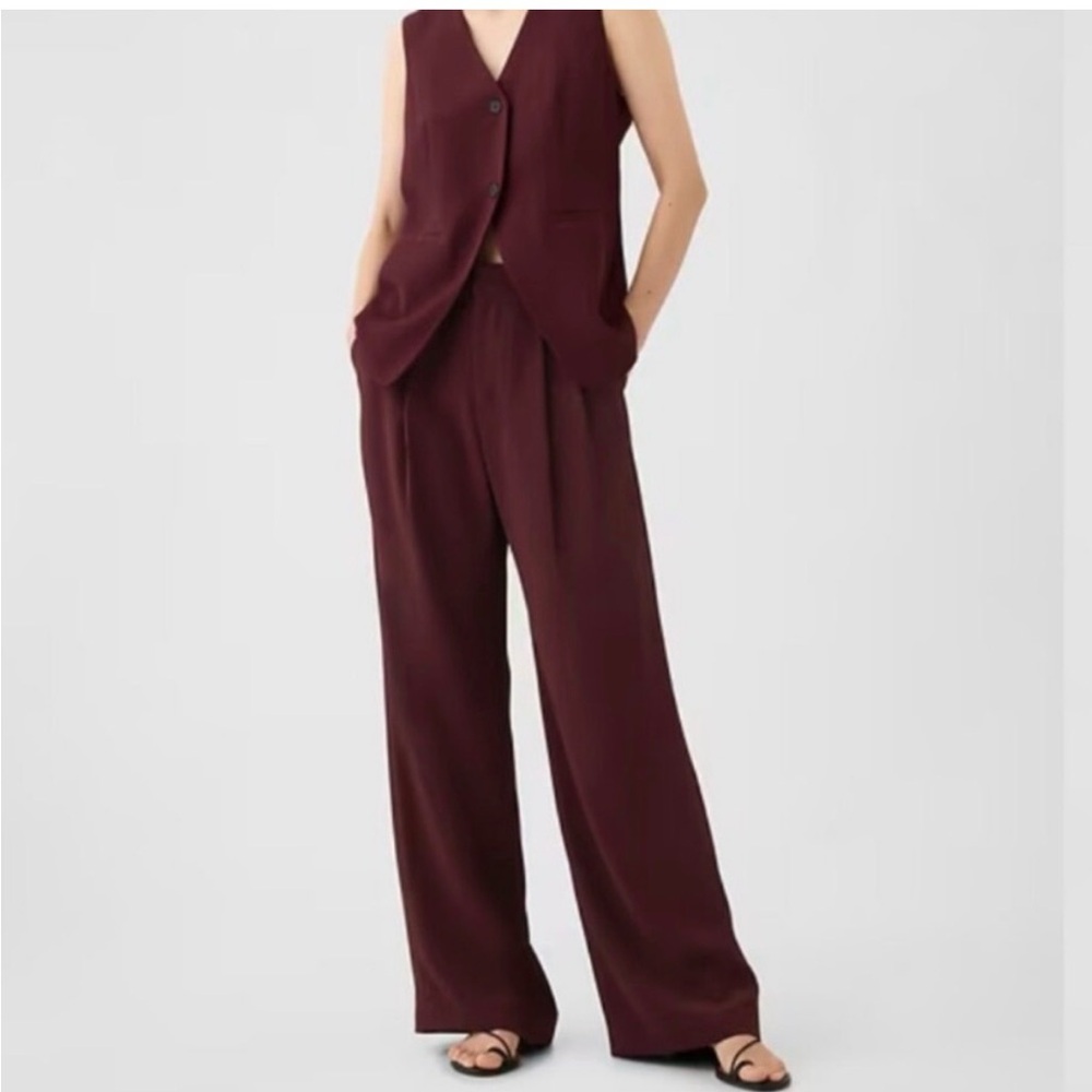 GAP 365 Pleated high rise trousers